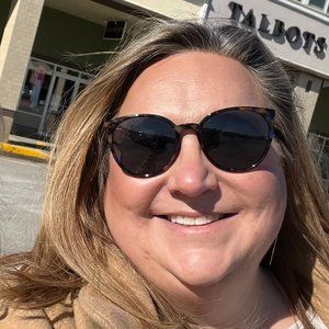 Meet your Posher, Kim